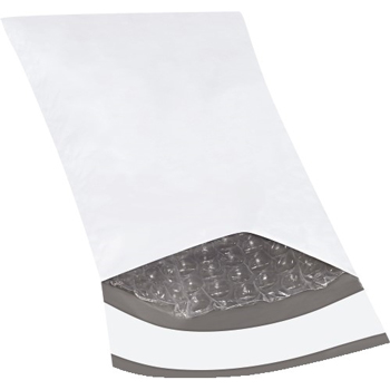 W.B. Mason Co. Bubble Lined Self-Seal Poly Mailers, #000, 4 in x 8 in, White, 500/Case